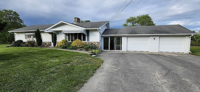 Photo of 16 Wild Cherry Dr