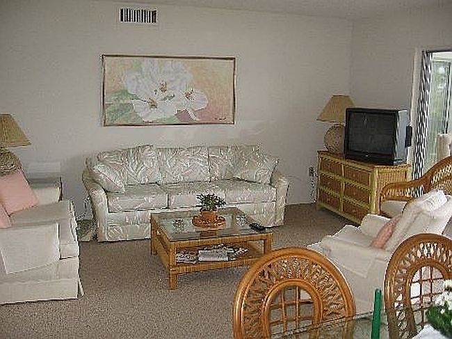 Image of 4240 Ironwood Cir Apt 402A