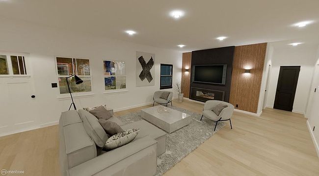 Additional photo 2 of property located at 5005 Country Club Dr