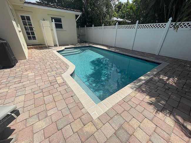 Image of 3207 Leigh Rd