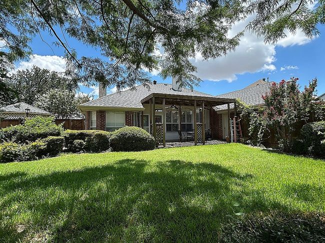 Photo of 1105 Fairhaven Dr, Garland, TX