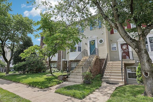 Photo of 2443 Wentworth Dr, Crofton, MD