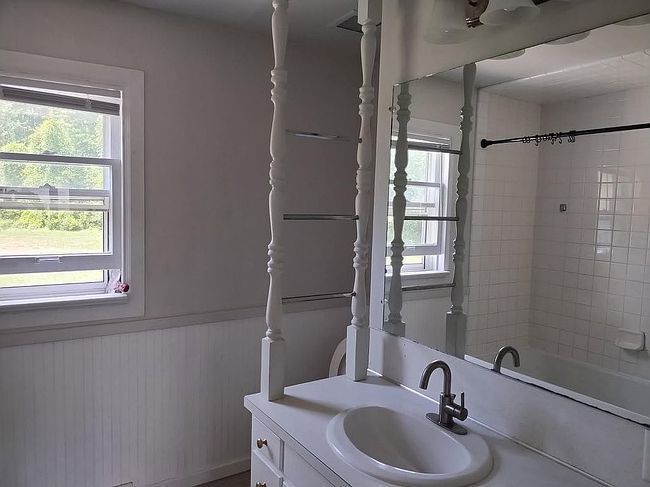 Photo of 354 Country Club Rd, Holland, MI