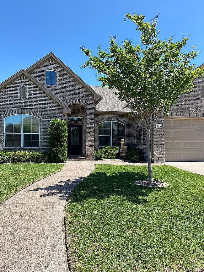 Image of 415 Gulfton Dr