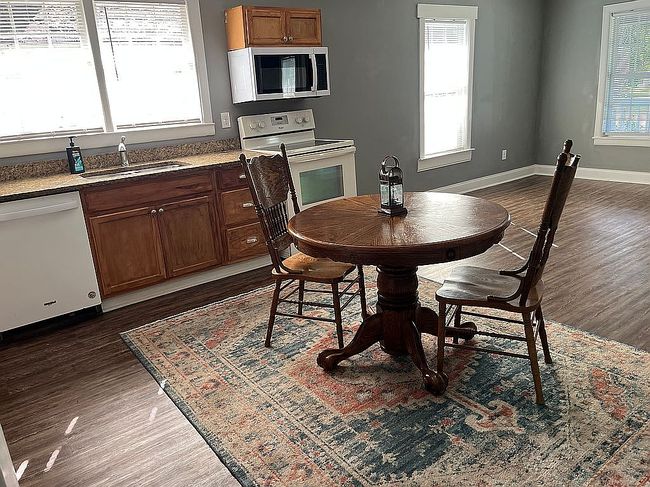 Image of 2514 Marion St