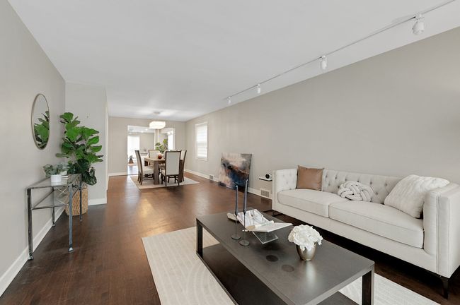 Photo of 3123 W Chase Ave, Chicago, IL