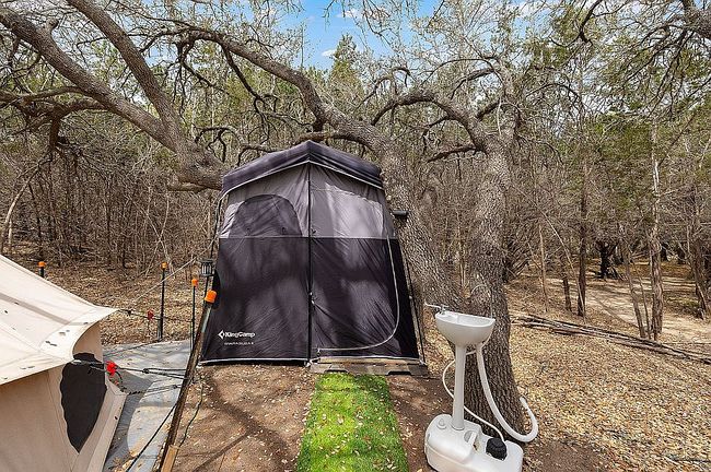 Photo of 2135 Broad Oak Dr, Bandera, TX