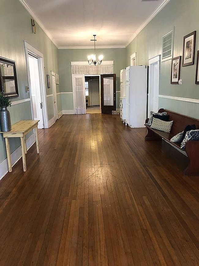 Additional photo 1 of property located at 504 S Lakeshore Dr