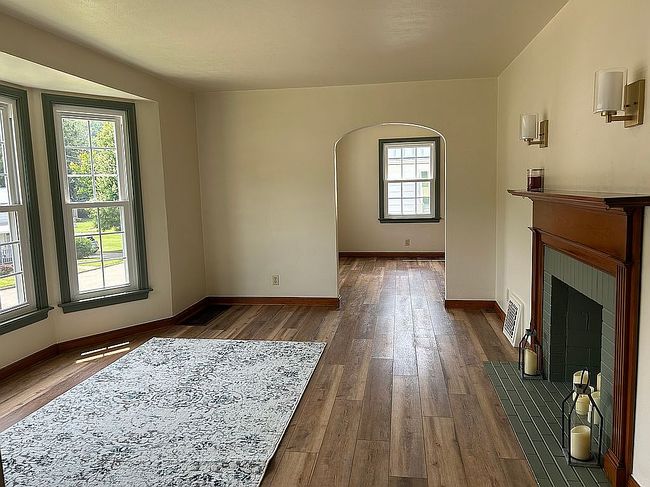 Photo of 617 6th St, Saint Marys, WV