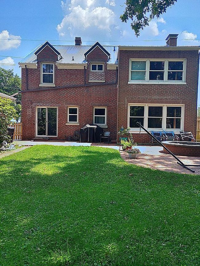 Additional photo 3 of property located at 459 Lexington St