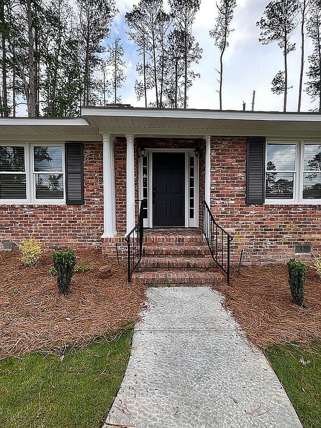 Image of 3517 Jamaica Dr