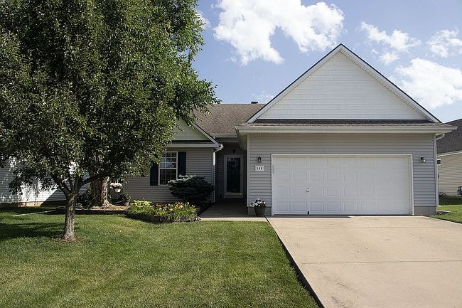 Photo of 109 W Fountain Cir, Gardner, KS