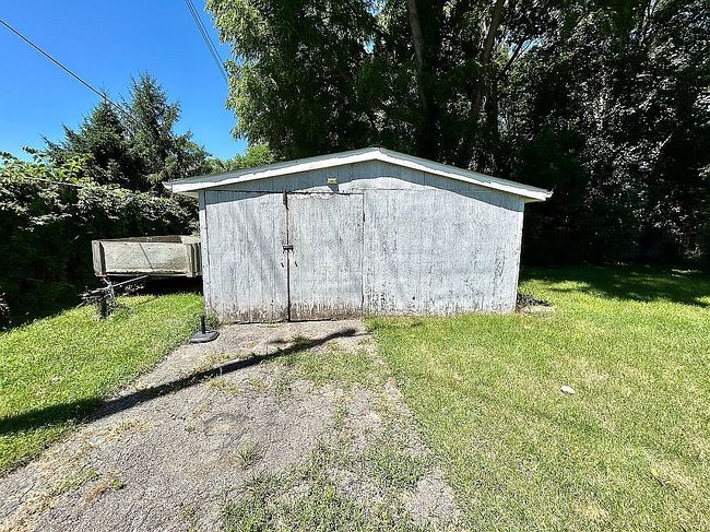 Photo of 4551 Waterford Rd, Clarkston, MI