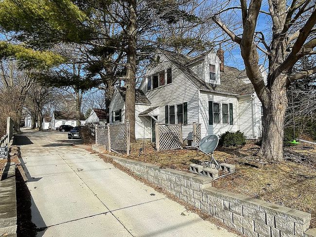 Image of 2141 Logan Ave