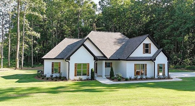 Photo of 145 Forest Dr, Pontotoc, MS