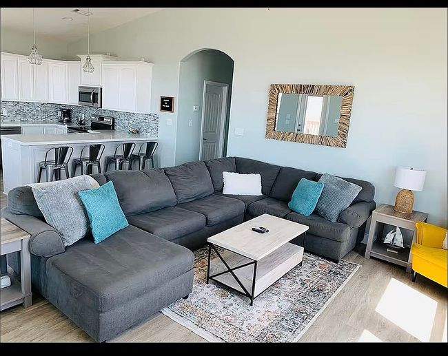 Image of 833 S Monkhouse Dr