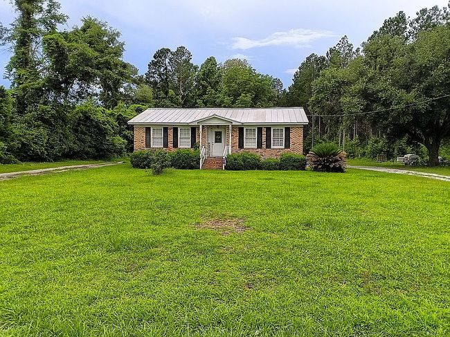 Photo of 2647 Cayce Rd, Islandton, SC