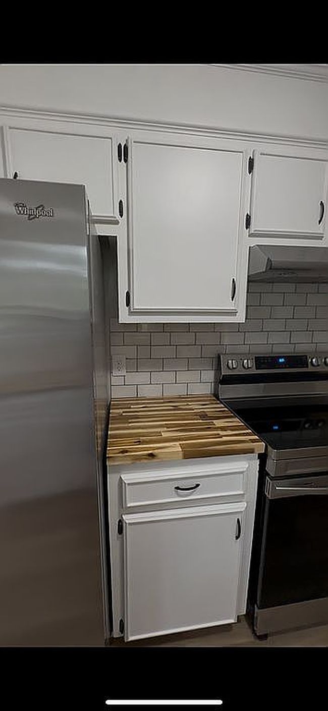 Photo of 435 S Bartow Ave, Swansea, SC