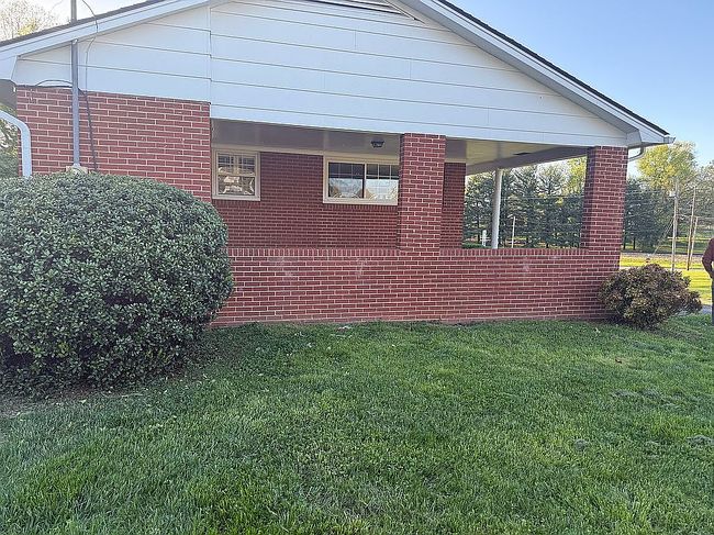 Additional photo 1 of property located at 1822 Eastern Ave