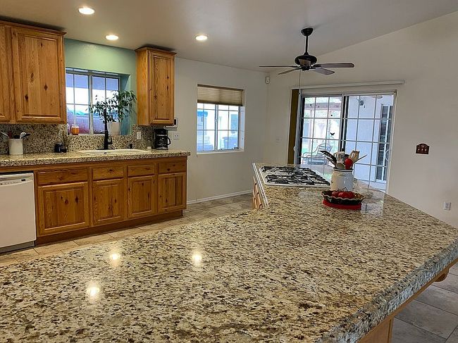 Image of 1731 Riviera Dr