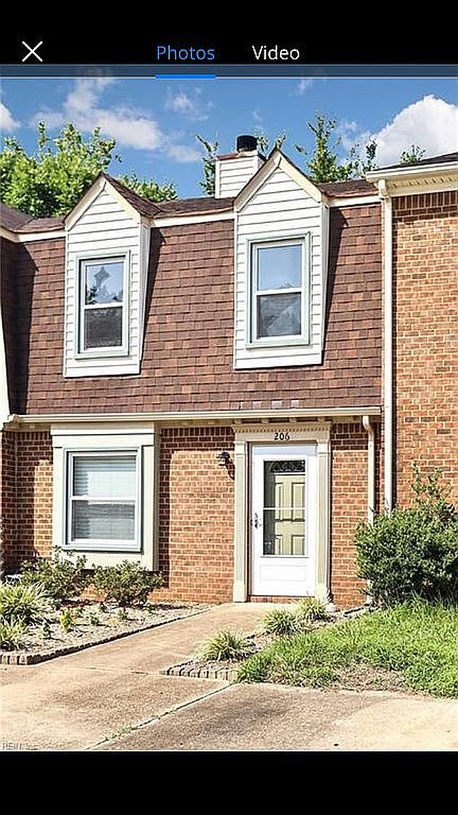 Photo of 206 Marshwood Ct