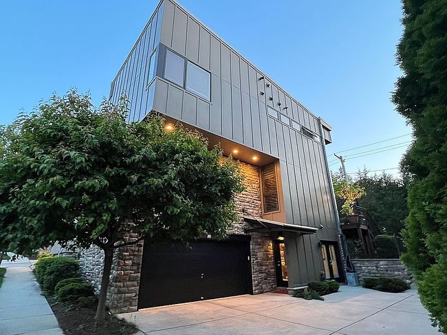 Image of 3440 Woodberry Ave