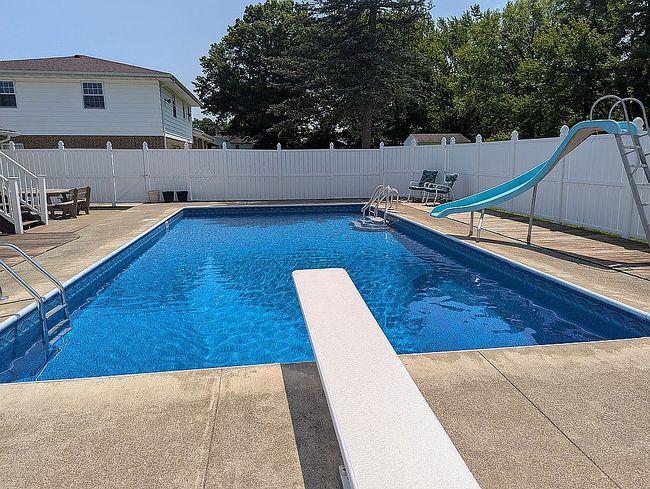 Image of 1543 Cherry Ln