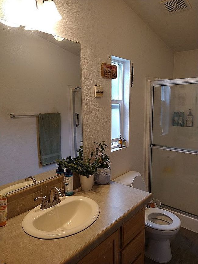 Photo of 103 Larsen Blvd