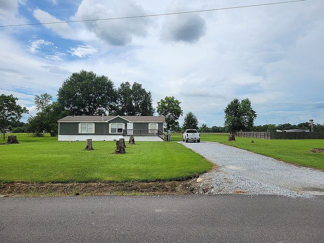 Photo of 415 A A Meyers Rd, Sulphur, LA