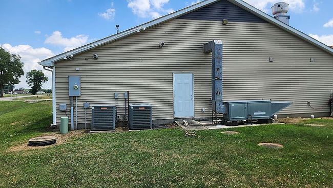 Additional photo 2 of property located at 2201 Kickapoo Dr