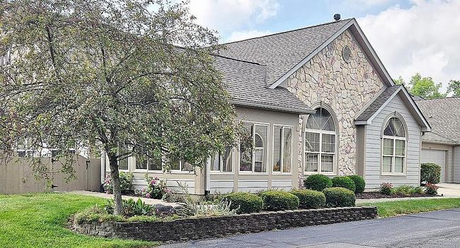 Photo of 1119 Deerbrook Trl, Greenwood, IN