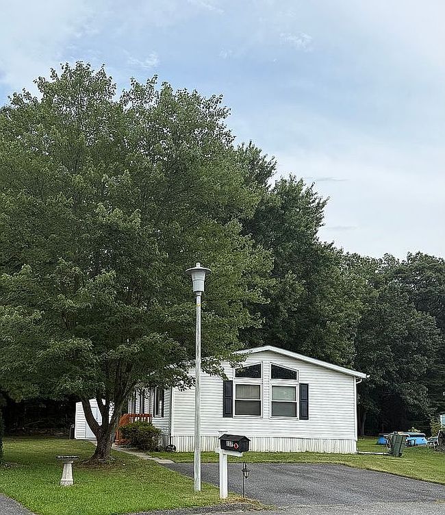 Photo of 117 Rodeo Cir, Middle River, MD