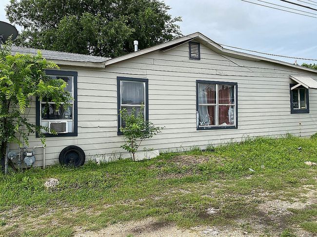 Additional photo 1 of property located at 311 Nw 24th St