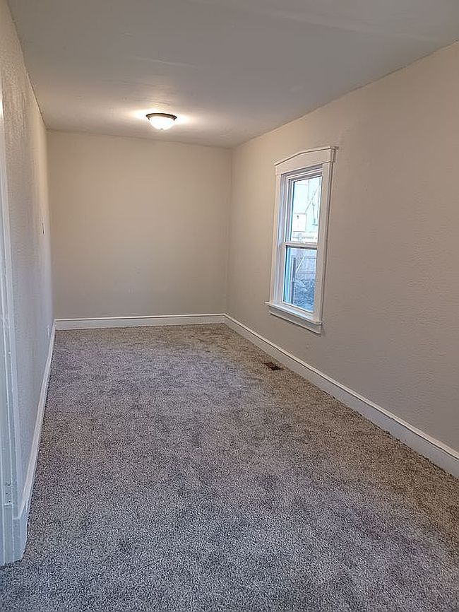 Photo of 4201 S Thompson St, Kansas City, KS