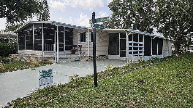 Image of 2904 Hillcrest Dr