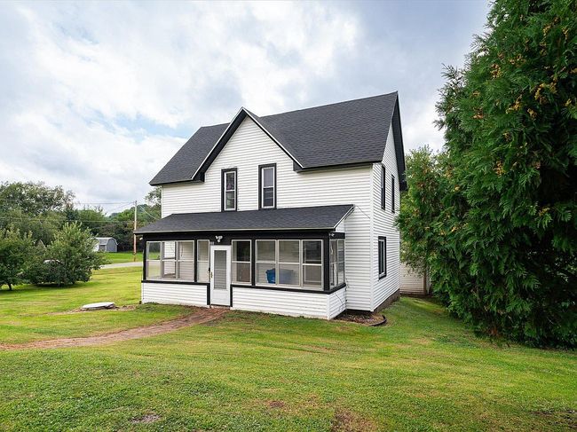 Preview of property located at 860 Main St