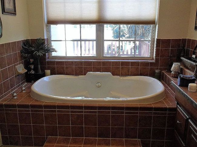 Photo of 221 Riley Lake Dr, Hawthorne, FL