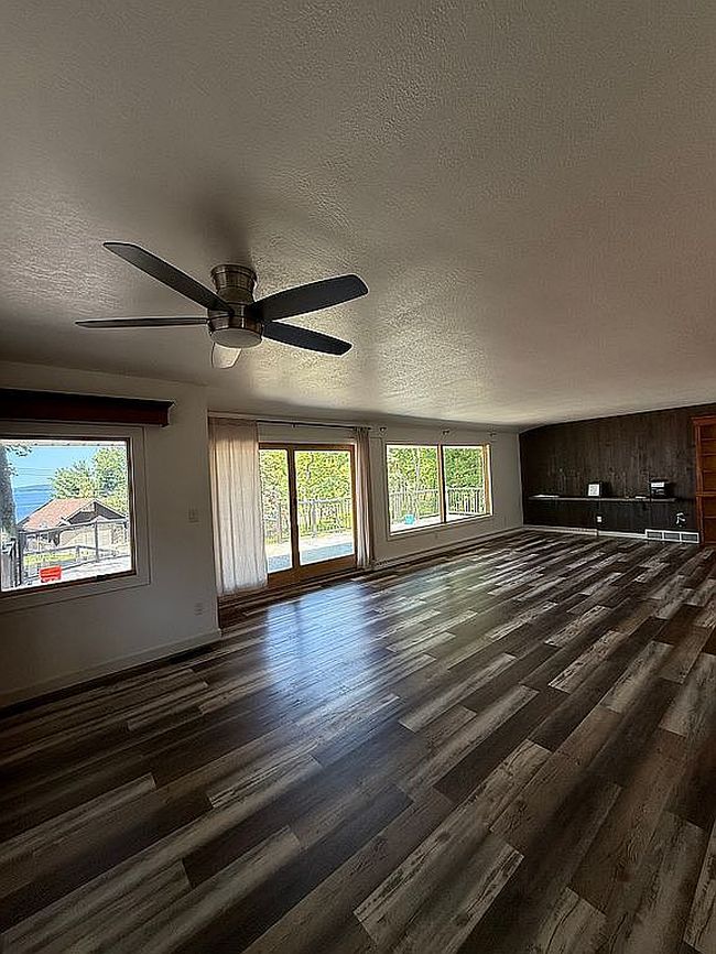 Photo of 327 W Weier Ln, Spruce, MI