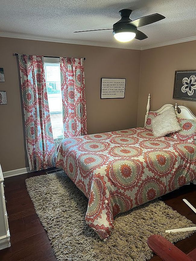 Image of 10 Broadfield Mnr