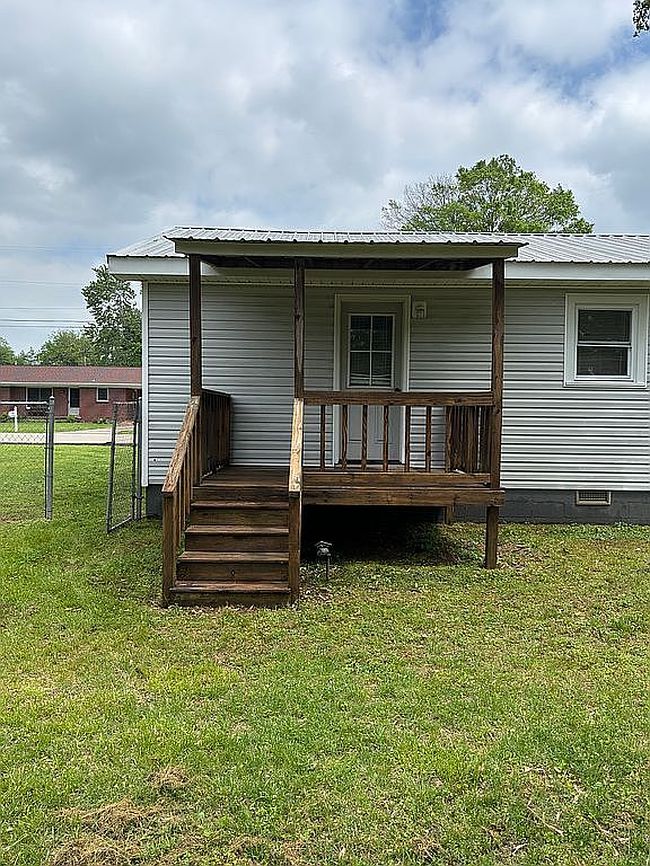Image of 595 Maywood Ave