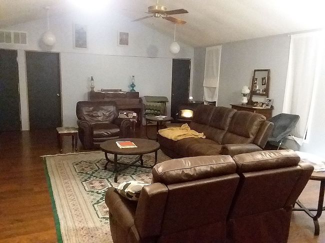 Image of 901 E C St