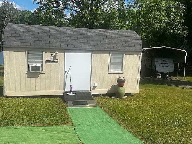 Image of 3877 Highway 70 W