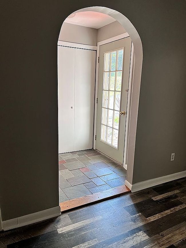 Photo of 1517 Wampum Rd, Ellwood City, PA