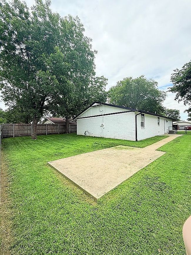 Photo of 1508 Crestwood Dr, Wagoner, OK