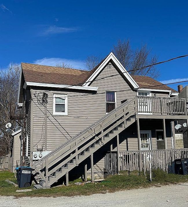 Image of 56-80 Linden St