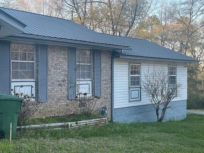 Additional photo 2 of property located at 216 Oakdale Rd