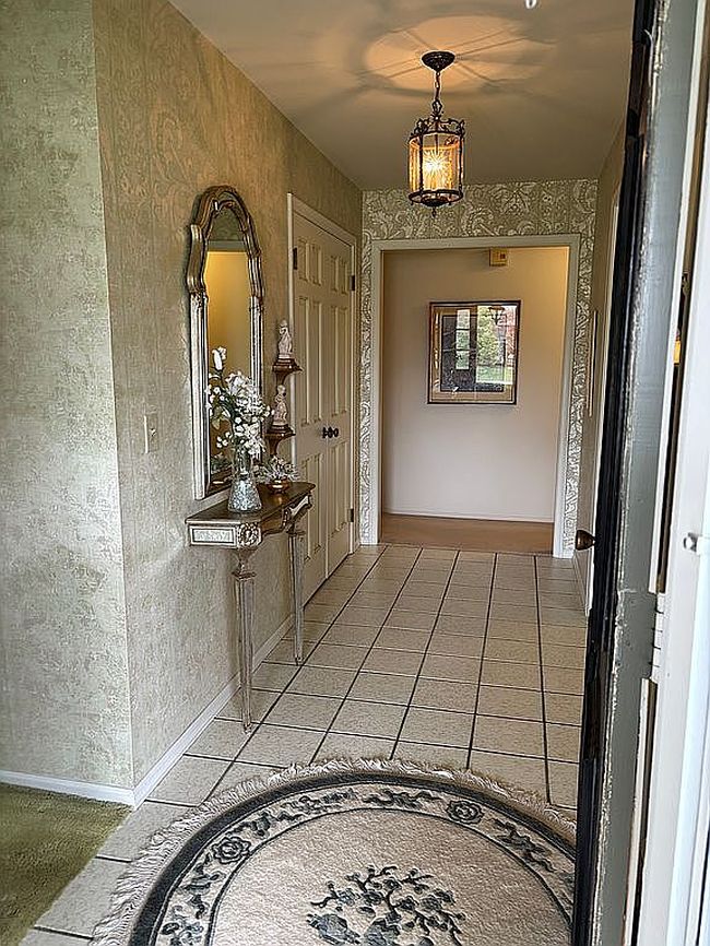 Preview of property located at 9374 Oakmont Dr