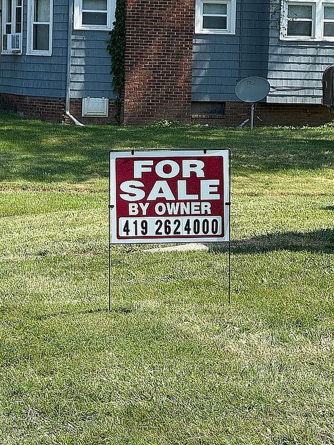 Photo of 1928 Kensington Rd, Toledo, OH