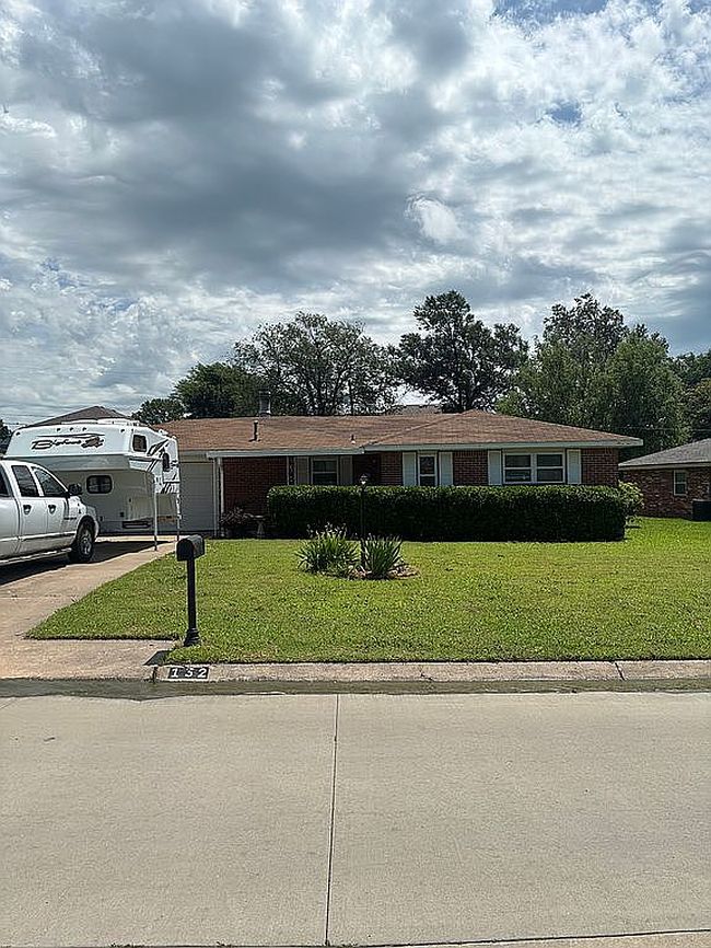 Photo of 132 S Fenway Ave, Bartlesville, OK