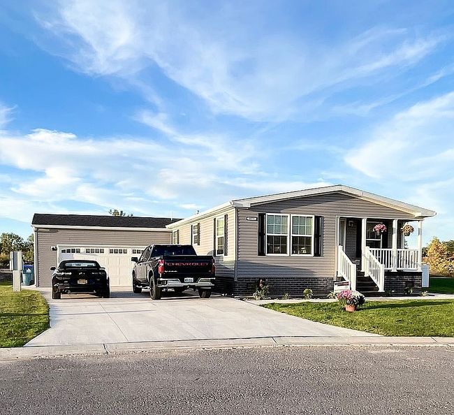 Photo of 4039 Seneca Pkwy, Niagara Falls, NY